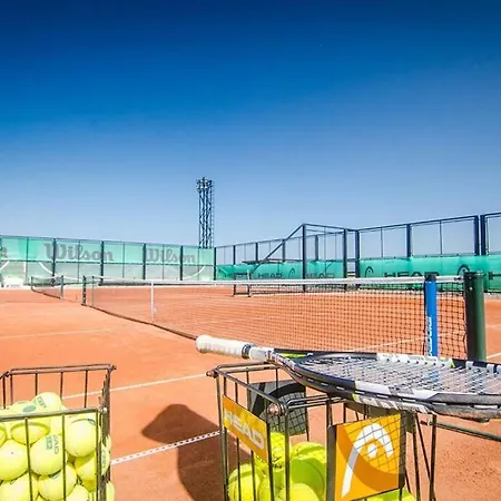 Апартамент STUDIO в апарт-отеле  Holiday Fort Golf Club