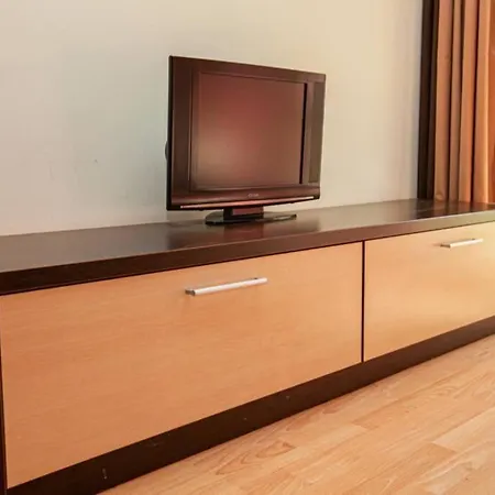 STUDIO в апарт-отеле  Holiday Fort Golf Club Слънчев бряг